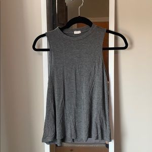 🌞Small gray tank top
